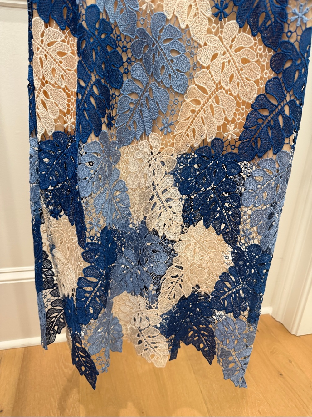 Adelyn Rae Blue and Cream Lace Midi Dress size XS NWT - Picture 10 of 16